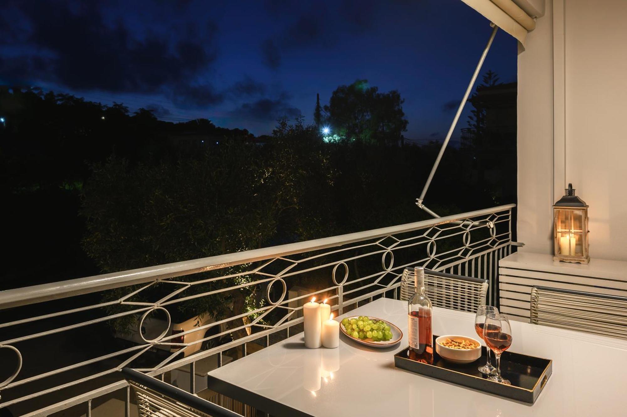 Vicanti Luxury Apartments Pylos Exterior photo